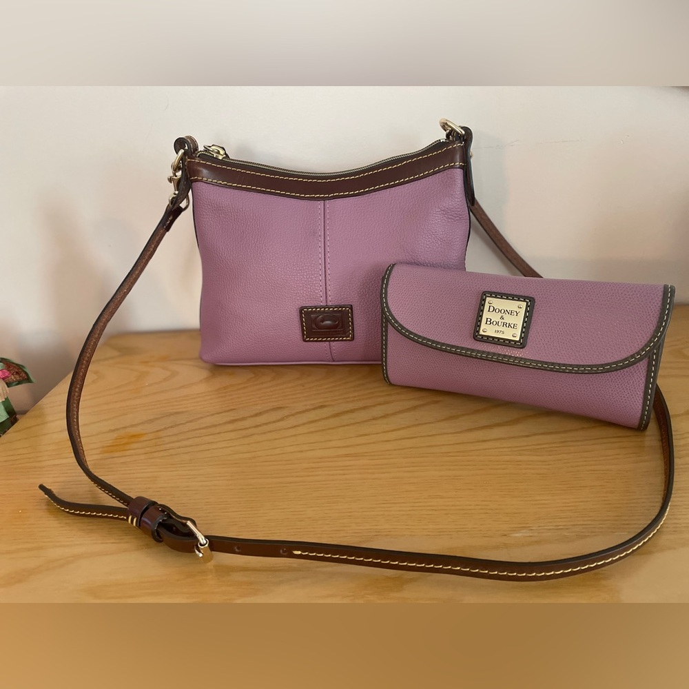 RARE Dooney & Bourke Mauve Crossbody Bag and Wallet